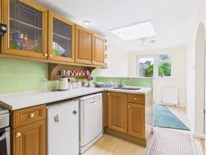 Kitchen breakfast room- click for photo gallery